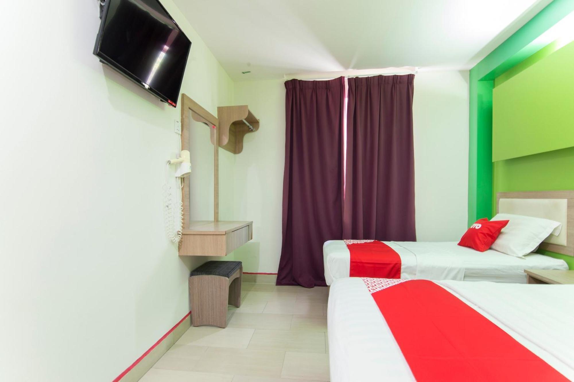 Valley View Hotel Lumut Exterior foto