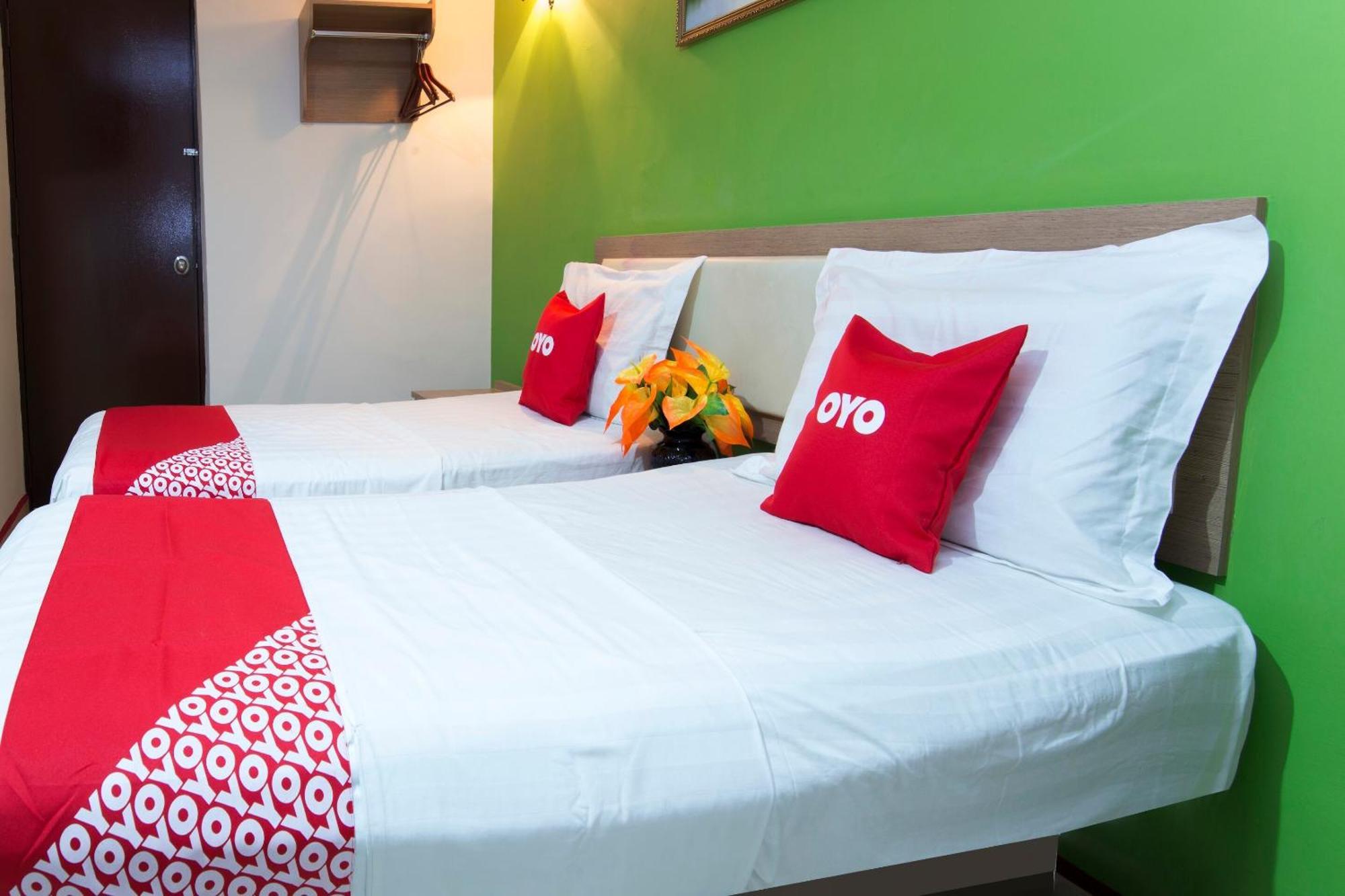 Valley View Hotel Lumut Exterior foto