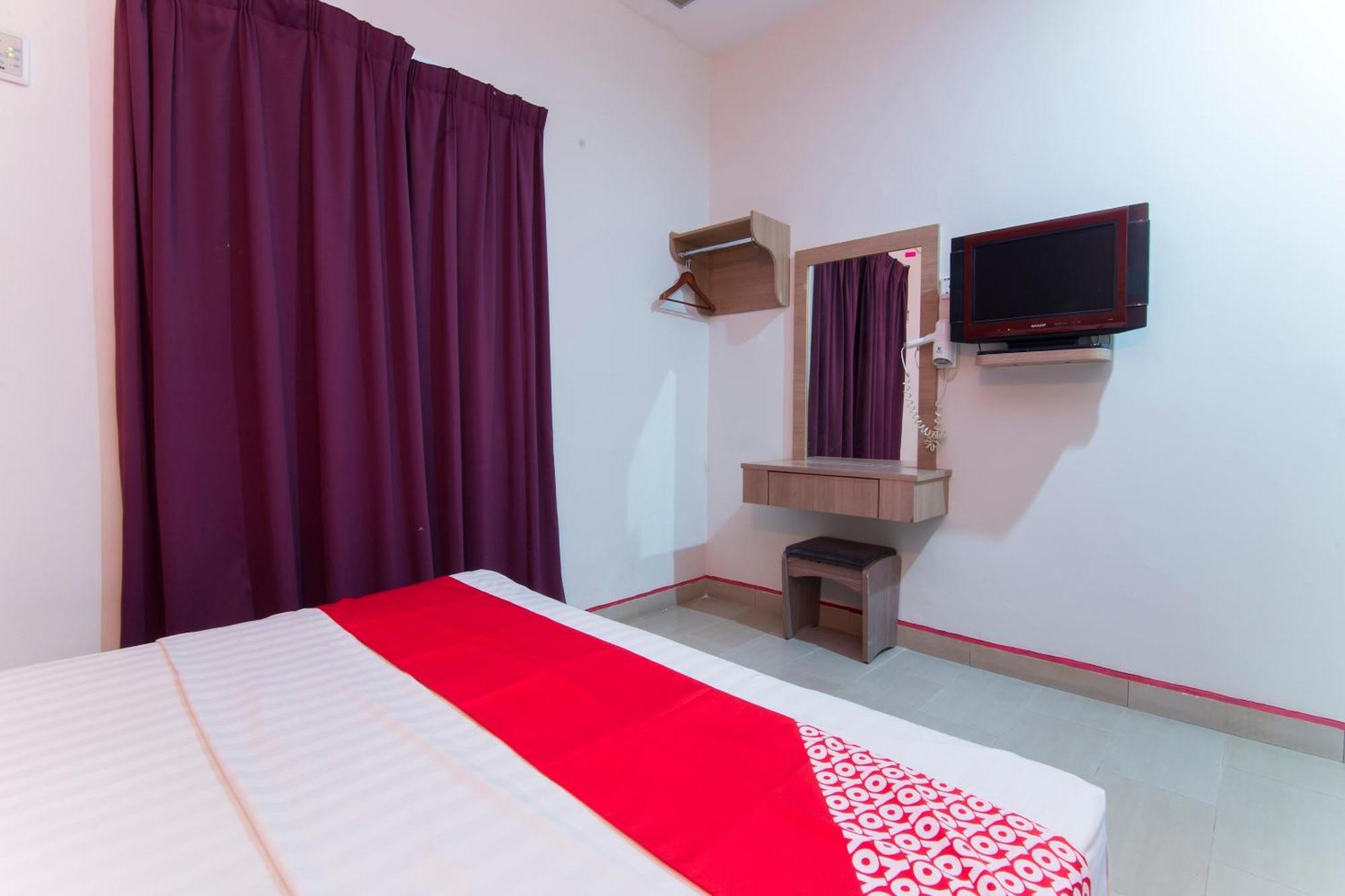 Valley View Hotel Lumut Exterior foto